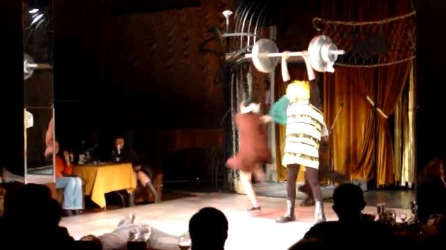 Шмель - эстрадный номер Буфф смотреть онлайн