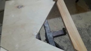 Разметка и фрезеровка деревянных косоуров