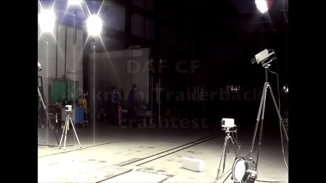 Crash test ! Truck + Opel Omage B смотреть онлайн