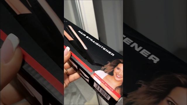 Да, именно утюжком уже лет 15. С волосами все ок. Хороший утюжок по смешной цене. Арт на WB:4838568 смотреть онлайн