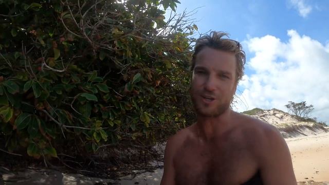 DAY 95: COASTAL FORAGING & FISHING REMOTE ISLANDS (Barramundi, Tropical Fruits & Coconuts) Ep: 32