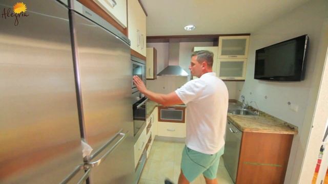 Дом в Испании с видом на море. Торревьеха. Недвижимость в районе Агуас Нуэвас