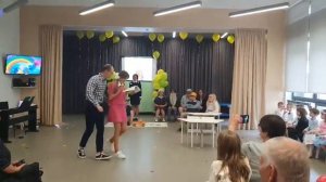 Сценка от родителей на выпускном в детском саду.