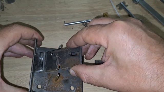 Строение сейфового замка