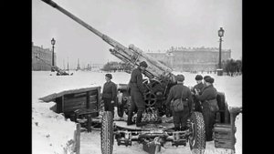Они ушли недомечтав... Выпускной бал 1941 года...