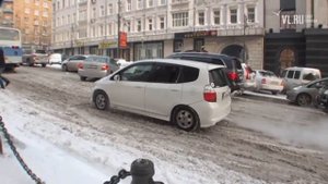 VL ru   Гололед на Океанском проспекте Владивосток