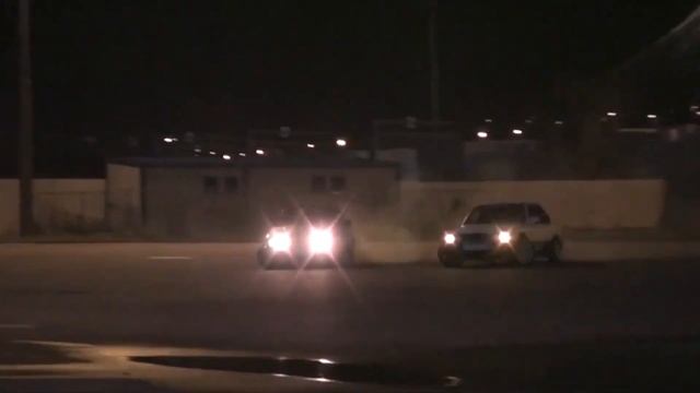 СТРИТ ИЛИ СОРЕВНОВАНИЯ? У АНДРЕЯ ОТЛЕТЕЛ КАПОТ НА ТРАССЕ СПБ-МОСКВА смотреть онлайн