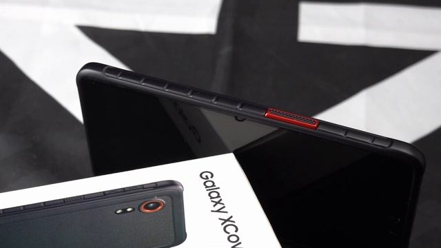 SAMSUNG GALAXY XCOVER 5 - небольшой 5.3" защищенный смартфон для туризма.