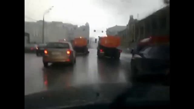 Добры Молодцы - Опять дожди смотреть онлайн