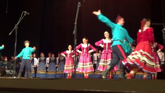 Государственный академический ансамбль песни и пляски Донских казаков им. А. Квасова смотреть онлайн