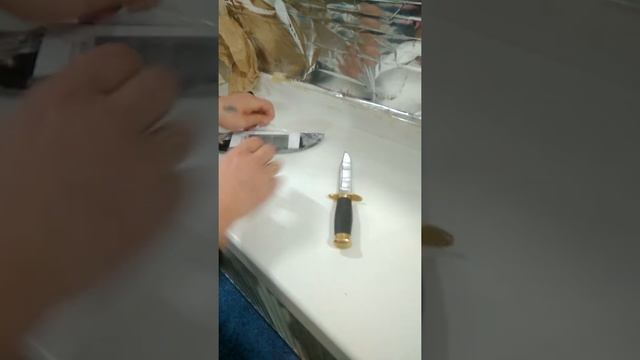 Распаковка ножа "Пластунский" Х12МФ от ООО"Атака" ножом "НР-40" 95Х18 от ООО"Атака" смотреть онлайн