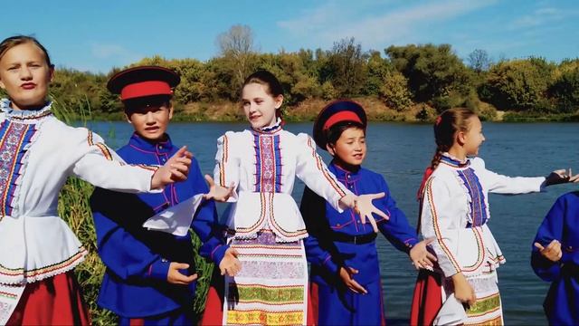 Вокальный ансамбль Праздник - Эх, казаченьки. (2)