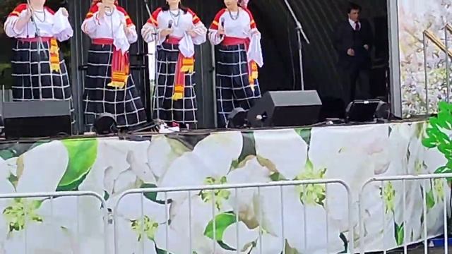 "Ой, полным полна моя коробочка". На фестивале "Мичуринские яблони в цвету" смотреть онлайн