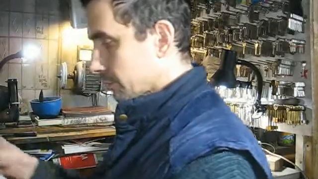 Опыт № 54 нож MASAHIRO 1 режем волос смотреть онлайн