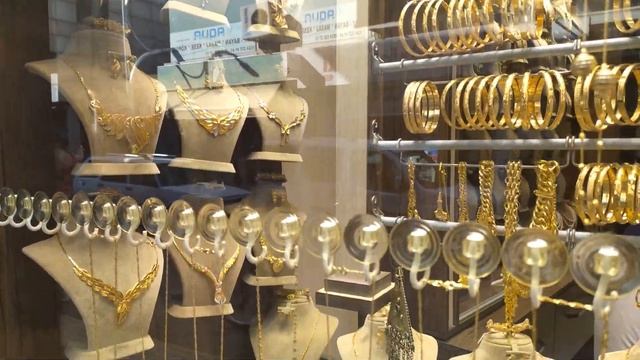 Где купить дёшево бытовую технику, одежду в Мерсине Турция? Краткий обзор района Чарши. Часть 1 смотреть онлайн