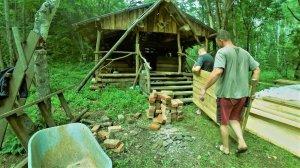 СТРОИМ КИРПИЧНУЮ ПЕЧЬ, СДЕЛАЛИ ПОГРЕБ, СТЕЛИМ ПОЛ, А ВЕЧЕРОМ КОНЦЕРТ ПОД ГИТАРУ