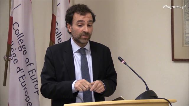 David Hernández de la Fuente: Dionysus in the Mirror of Late Antiquity: from Religion to Politics смотреть онлайн