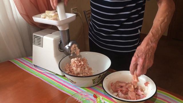 СЕКРЕТ! СОЧНЫЕ И НЕЖНЫЕ КУРИНЫЕ КОТЛЕТЫ! Тают во рту!
