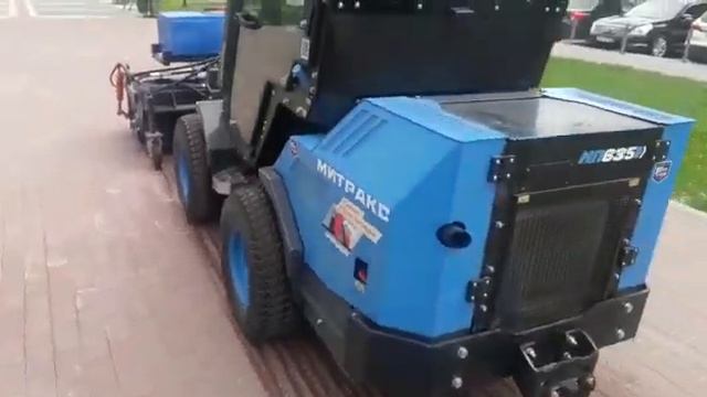 Коммунальная уборочная техника для улиц.Профессиональные универсальные машины Митракс РФ.