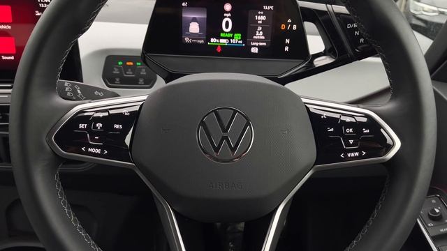 Approved Used Volkswagen ID.3 204ps Family Kings Red | Wrexham Volkswagen смотреть онлайн
