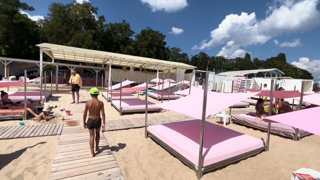 Одесса 13 августа 2023. Пляжи официально открыты!🎉 Как водичка? Одессит Ярик. Новый пазл 🧩