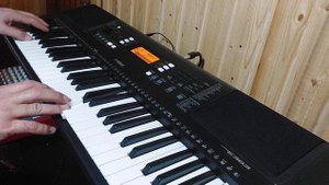YAMAHA PSR e363.mp4