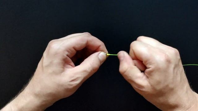 Уроки рыболова. Как вязать Т-образный узел для поводка. смотреть онлайн