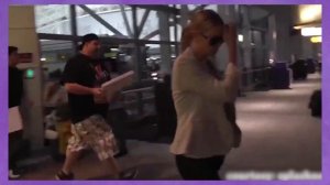 Celebrities vs Paparazzi