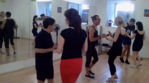 Сальса с Чино для начинающих - Урок в Школе танцев Чино