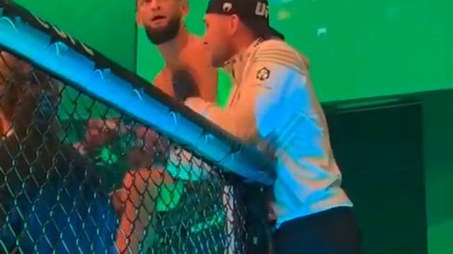 Хамзат Чимаев ждёт соперника 😂 смотреть онлайн