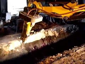 Демонтажный робот Brokk 180. Желоб доменной печи