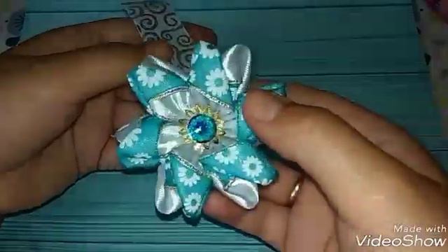 Бант-цветок в школу МК / Flor Bant para a escola MK смотреть онлайн