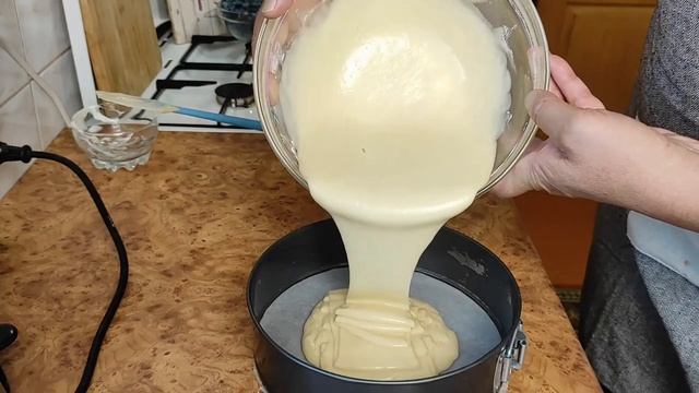 Пирог с ягодами голубики  Вкусный, быстрый, простой.