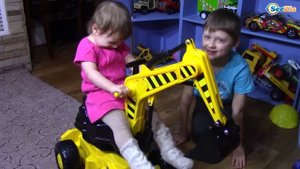 CARS TOYS BRUDER DIGGER Брудер Машинки Обзор Игрушек Игорек и Арина Игры и Развлечения для детей