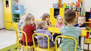 Молодёжная (младшая группа). Рисование "яблоко для куклы"