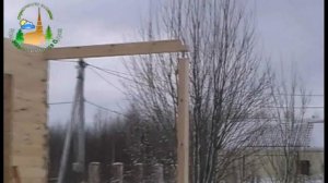 Установка обсадных домкратов на дом из бруса