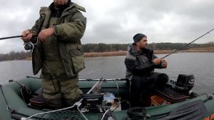 ЛОВЛЯ ТРОФЕЙНОЙ ЩУКИ НА ЛАТУНЬ и ПЕНУ! Как поймать щуку?Поиск рыбы эхолотом. Мандула ПРОФМОНТАЖ.