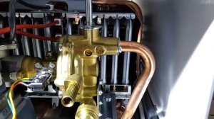Газовая колонка Bosch Therm 2000 O W 10 KB23   проточный водонагреватель с авто розжигом от батарее