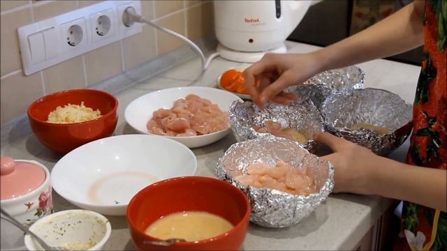 Готовим вместе с Натали сочную курочку с картошечкой.Готовят дети.