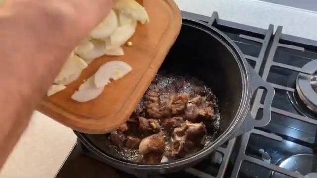 К нам заглянула весна. Готовим плов по рецепту Эдика. Серия № 147. смотреть онлайн