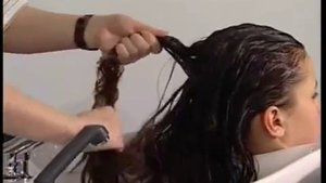 Как правильно мыть волосы шампунем