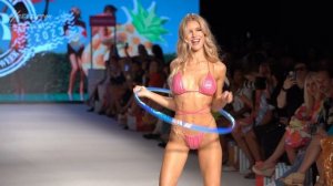 Beach Bunny Swimwear Fashion Show - Miami Swim Week 2022 - Paraiso Miami Beach - Full Show 4K