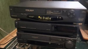 краткий обзор HIFI  стерео видеомагнитофона panasonic nv hd 600ee.   запись на б/у  кассету.
