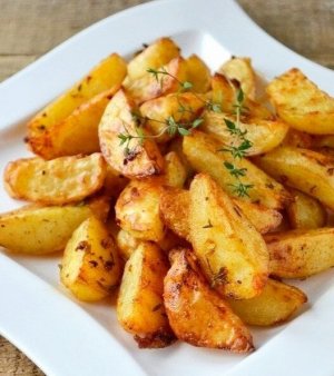 Жарю опята_на ужин румяный картофель_делаю быструю маринованную капусту_села ужинать)