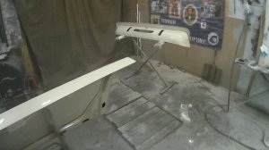 Покраска акрилом крышки багажника