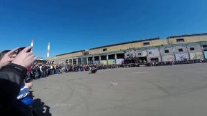 Нереально крутые трюки на мотоциклах