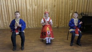 И.Дунаевский "Полька" из к/ф "Кубанские казаки". Трио ложкарей. Рук.Спивак А.Н.