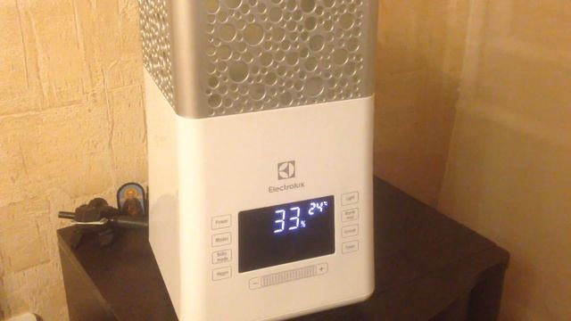 A humidifier Electrolux EHU-3715D (for home) смотреть онлайн