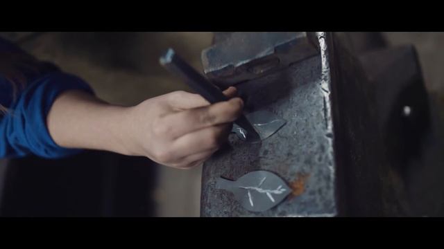 Как сделать необычный подарок. Мастер класс по ковке розы от Мастерской Фёдора Пушкарёва смотреть онлайн