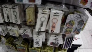 Шок ? Самый дешевый магазин с сувенирами в Аджмане